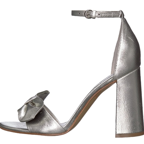 NIB Marc Fisher silver Malden Sandal, Sz 8.5 - Picture 2 of 6